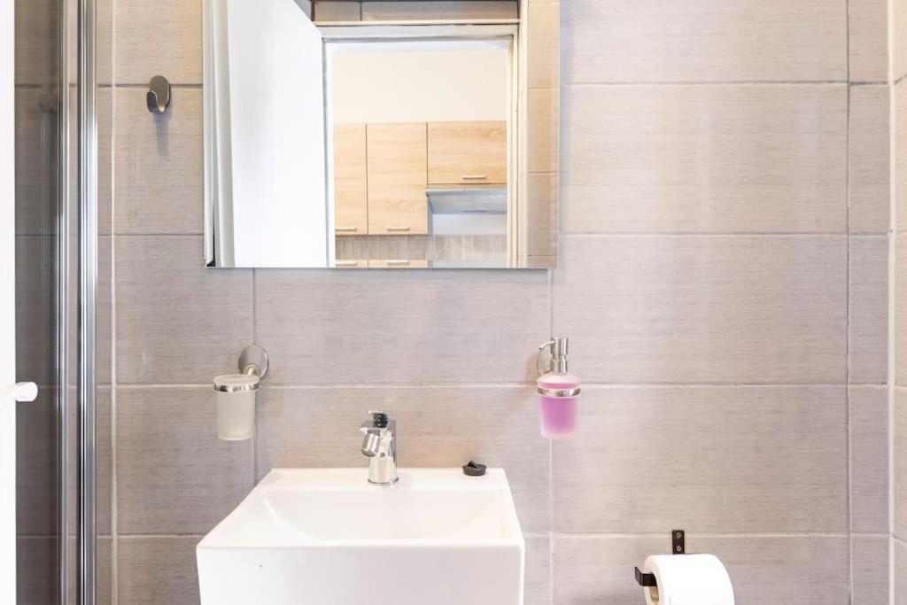 Апартаменты Apartman Vishegrad Карловы Вары Экстерьер фото